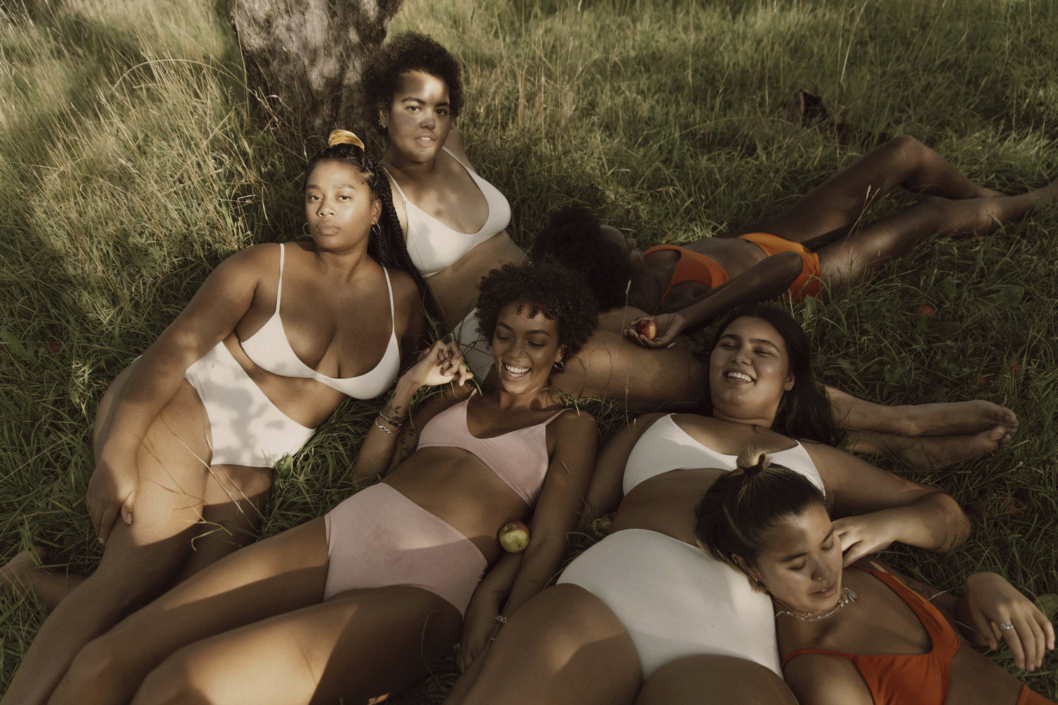 Cosa vuol dire Slow Fashion? Perché bisogna limitare l'acquisto di lingerie di produzione Fast Fashion?