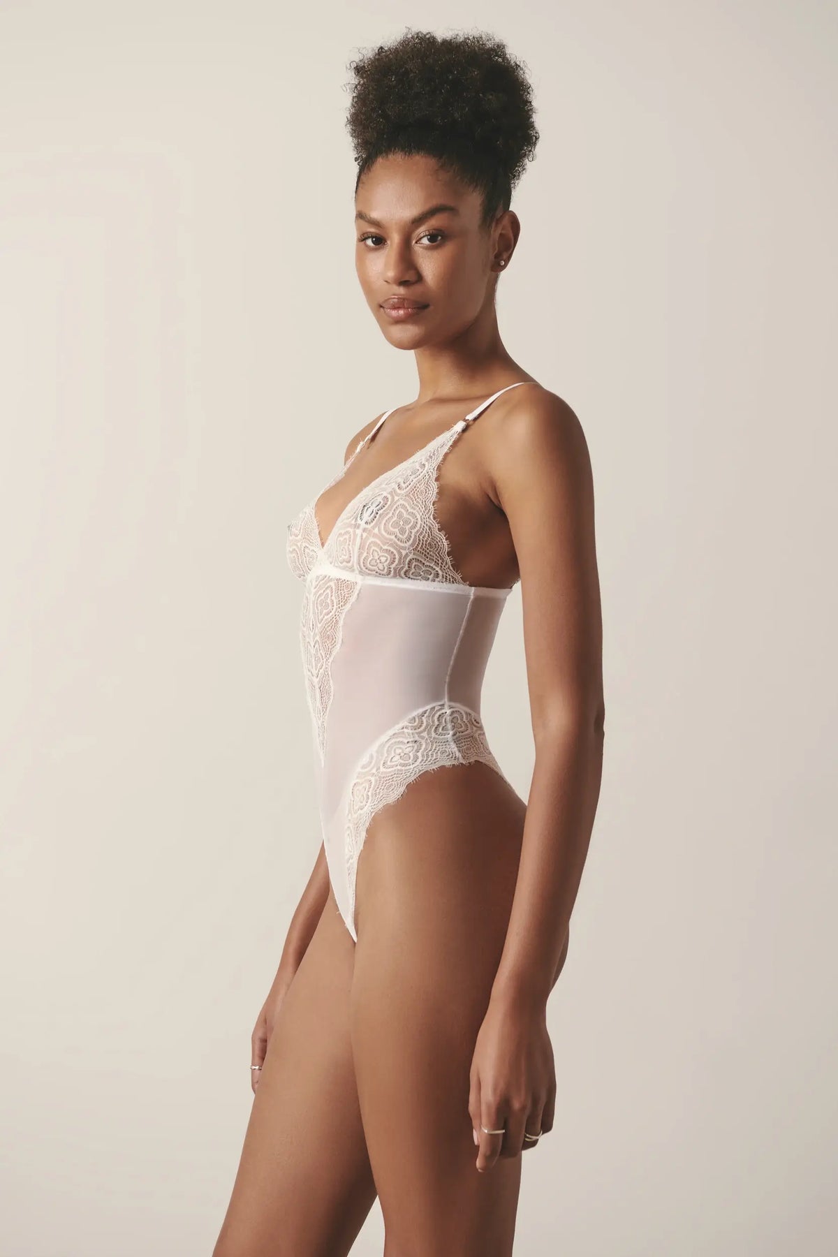 BODY BIANCO IN RETE TRASPARENTE
